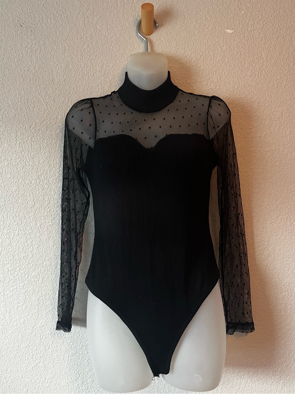 Almost Famous Black Mesh Sleeve Bodysuit L